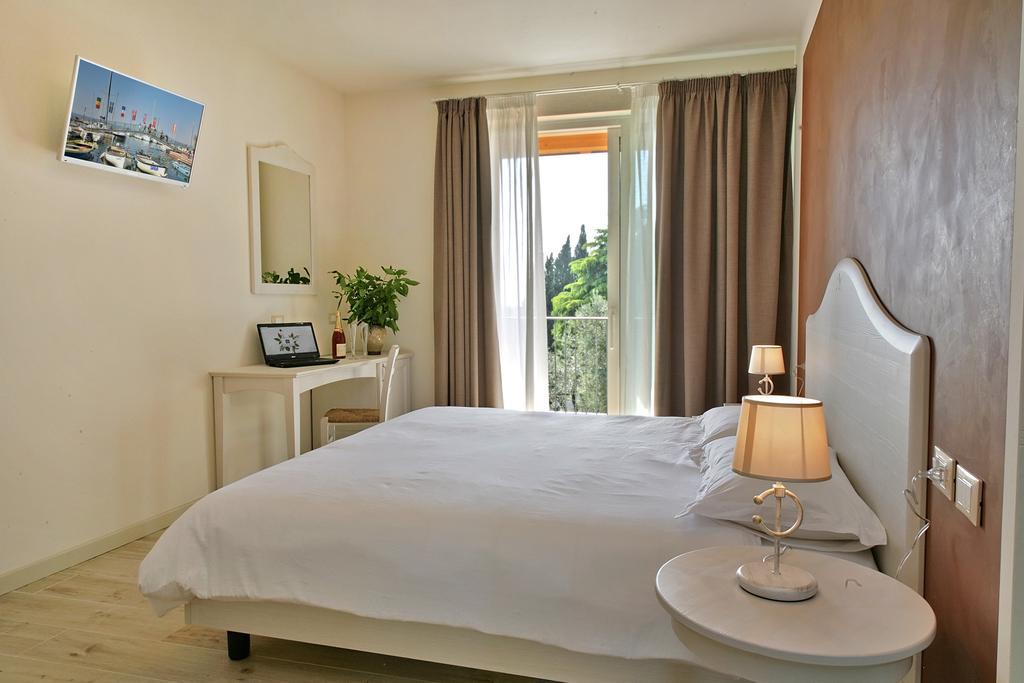 Bed and Breakfast Relais Colle San Giorgio Bardolino Pokój zdjęcie